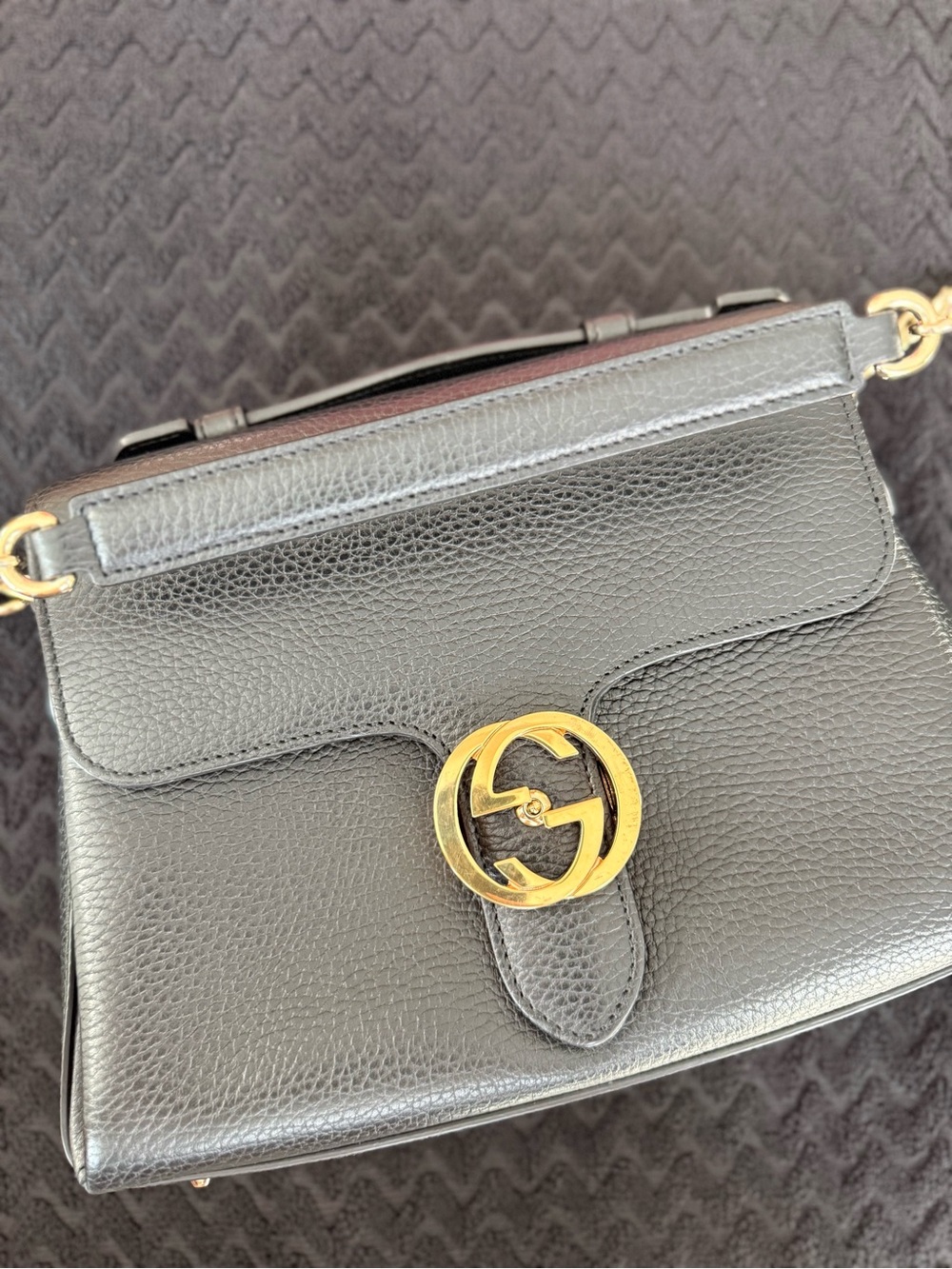 Gucci Black Pebbled Leather Shoulder Bag with Gold Double G Medallion